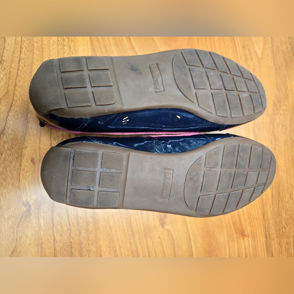 LL Bean Navy and Brown Women's rain Loafers. 9M - Picture 9 of 10